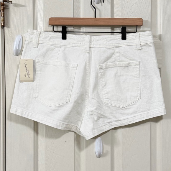 Universal Thread Women's High-Rise Sailor Denim Shorts Quiet Luxury Beach Shorts - Picture 14 of 15